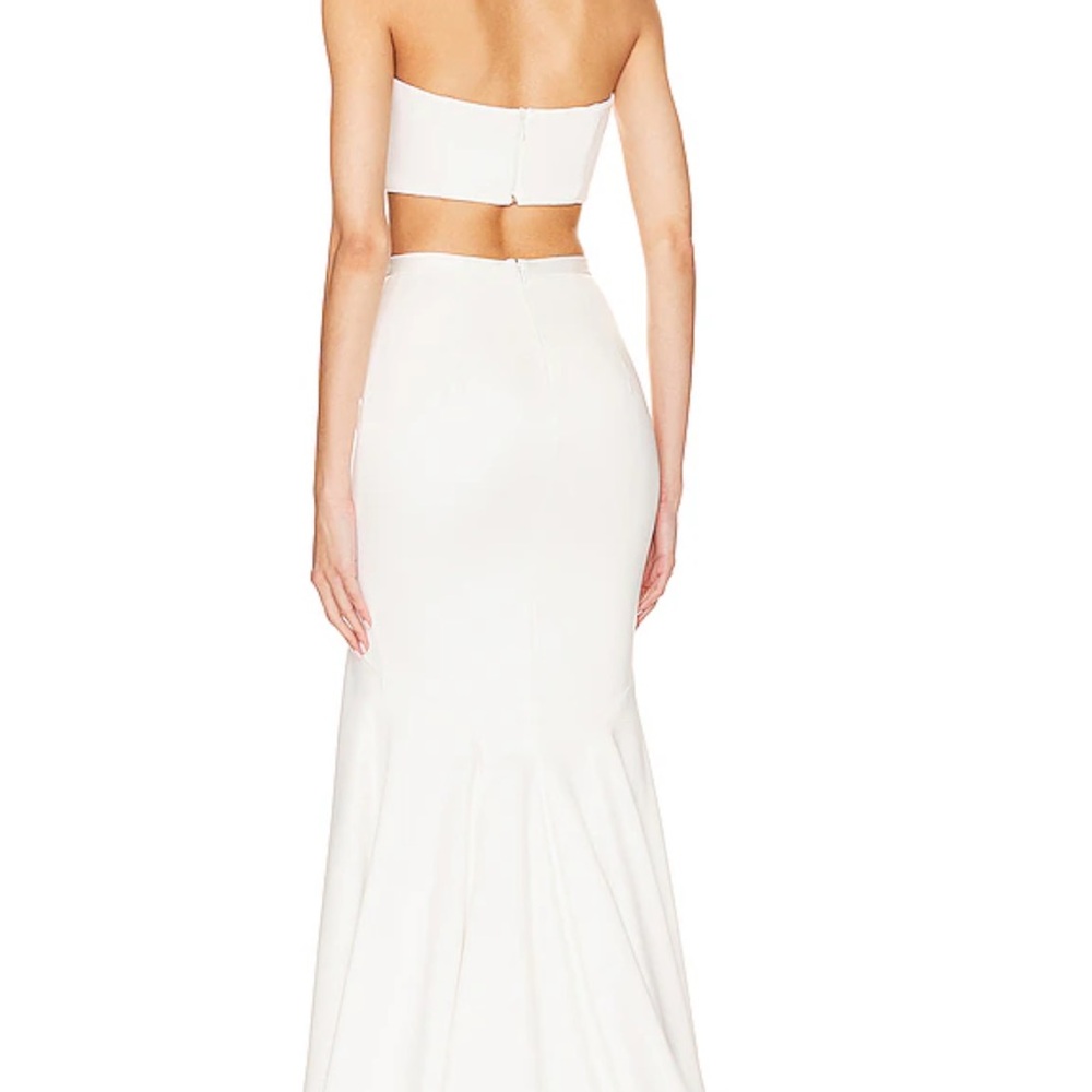 Elegant White Two-Piece Set - Revolve - Picture 4 of 8